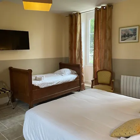 多梅因格力菲尔酒店 酒店 Granzay