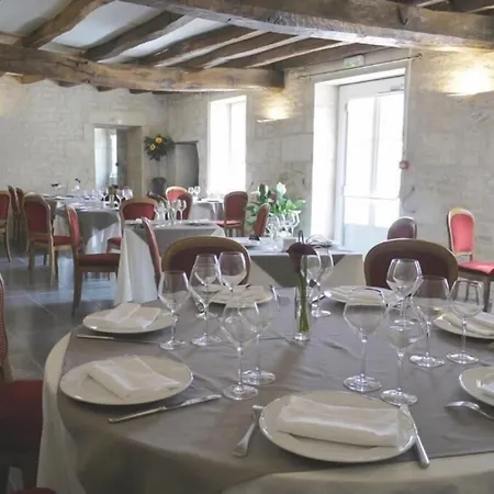 多梅因格力菲尔酒店 酒店 Granzay